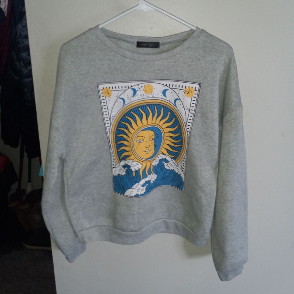 Sun and moon decorative pullover